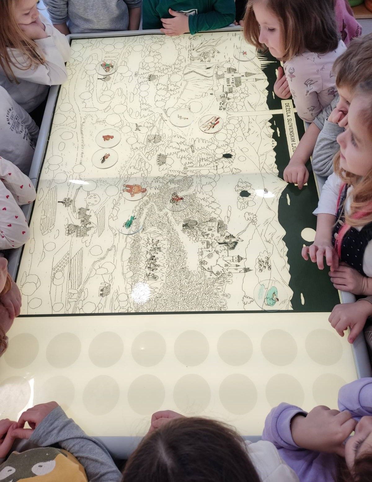 Pravljični studio: ko zgodbe dobijo barve