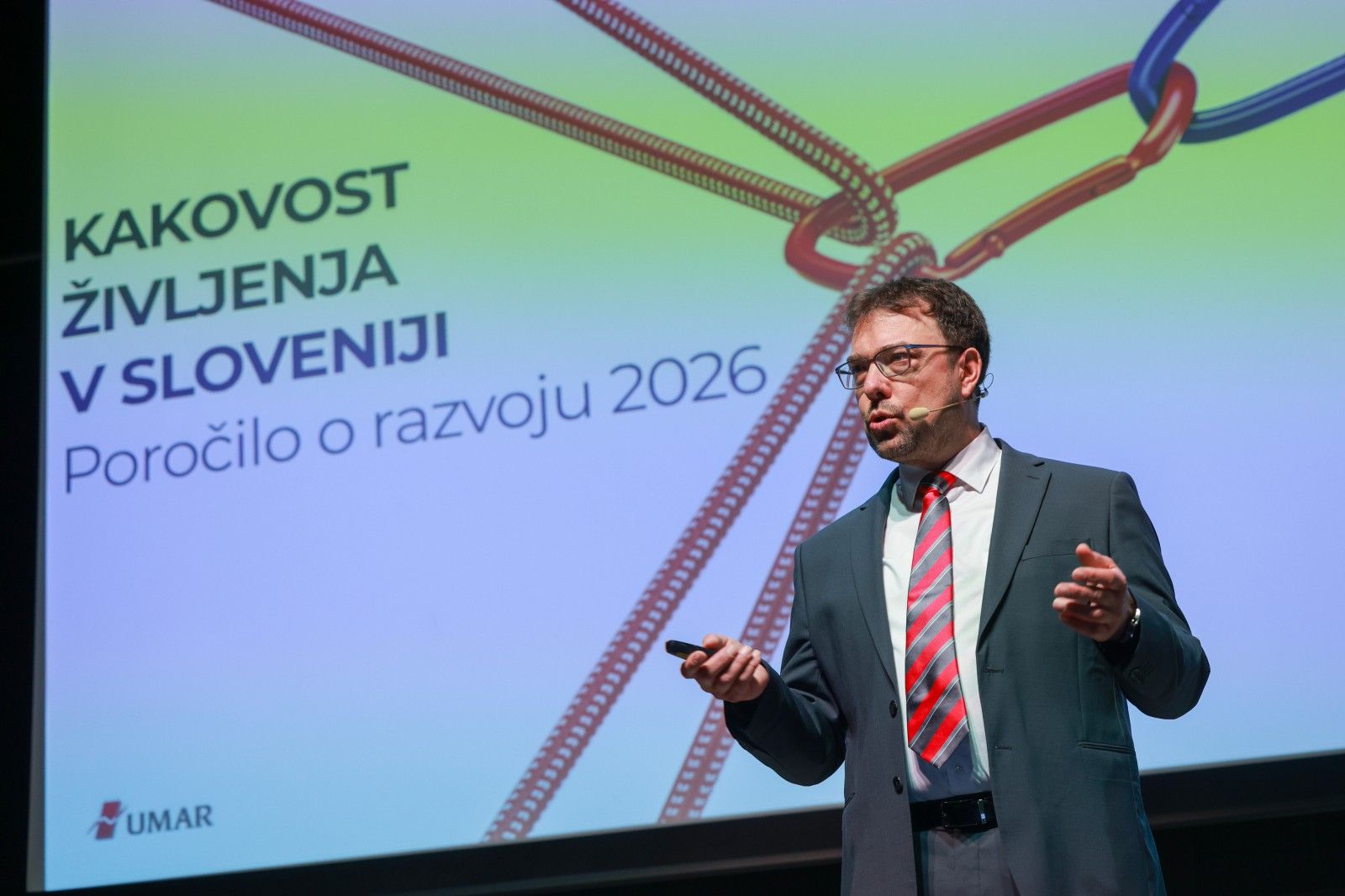 Kakovost življenja visoka, tveganje revščine se povečuje