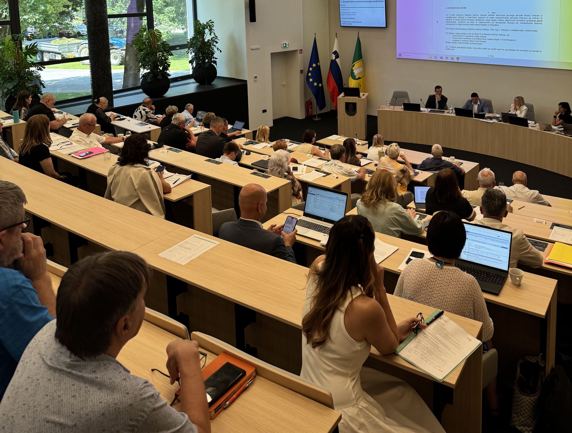  Junijska seja sveta v znamenju razvojnih odločitev in strateških projektov
