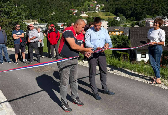 Namenu predali prenovljeno cesto Domazet–Dobelšek–Martinc–Lovrić