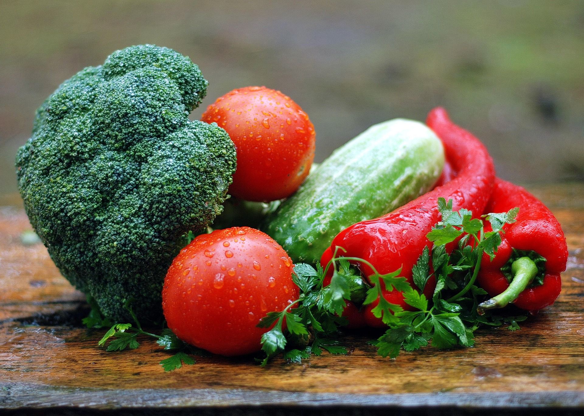 NIJZ, Inštitut za nutricionistiko in biotehniška fakulteta pozdravljajo umik prehranskih smernic