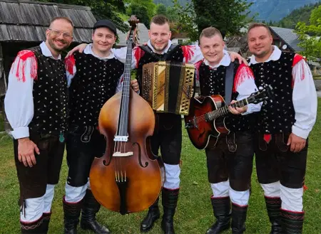 Po dveh letih premora se vrača Kozjak poje in igra