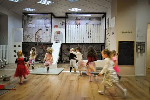 Kam z otroki, ko dežuje? Igralnica v Žalcu je odprta tudi za zasebne dogodke