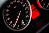 Na Koroško prihaja avtomobilski spektakel: Rohnenje motorjev, dvoboji na progah in atraktivni Car Meet