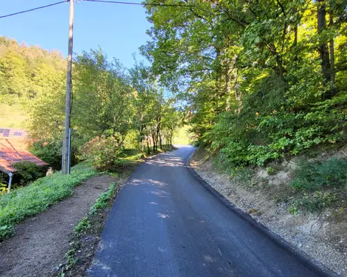 Komunalno podjetje Velenje zaključilo z obnovo odsekov očinskih cest Laze in Podkoželj