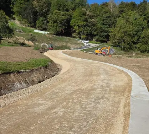 Lokalna cesta Sotler–Jevšek bo danes dobila novo asfaltno prevleko