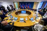 Vlada z zeleno lučjo zaostrovanju združevanja tujcev z družino