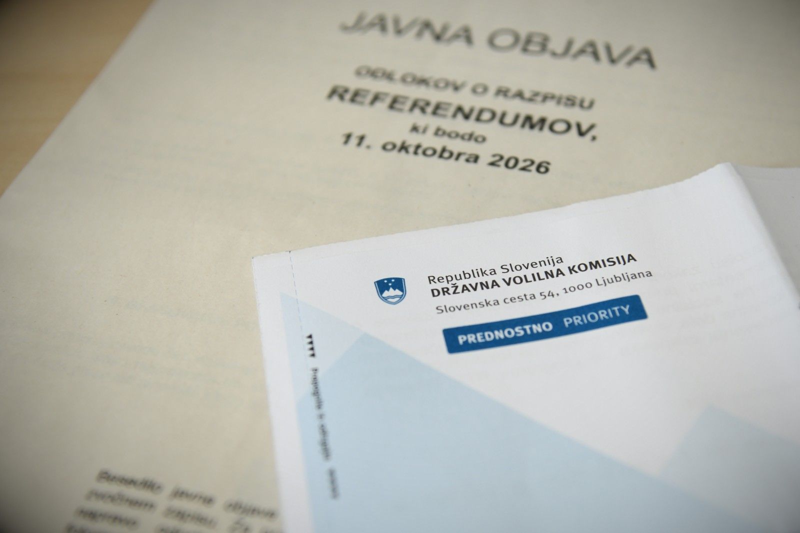V teku predčasno glasovanje pred nedeljskimi referendumi