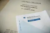 V teku predčasno glasovanje pred nedeljskimi referendumi