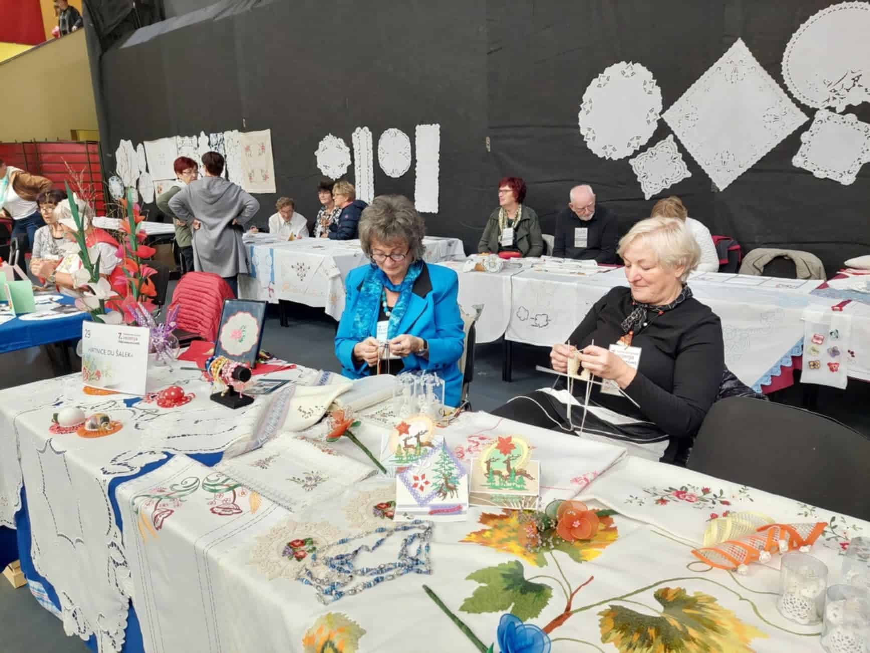 Rdeča dvorana bo prihajajoči konec tedna gostila 8. mednarodni festival vezenja