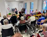 Mestna občina Velenje Domu za varstvo odraslih podarila defibrilator