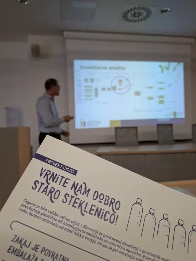 Potrošniki hočejo povratne steklenice, a jih na trgovskih policah skoraj ni
