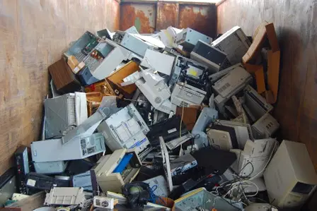(VIDEO) Kam z odsluženo elektroniko? Mobilni zbiralnik prihaja v Velenje