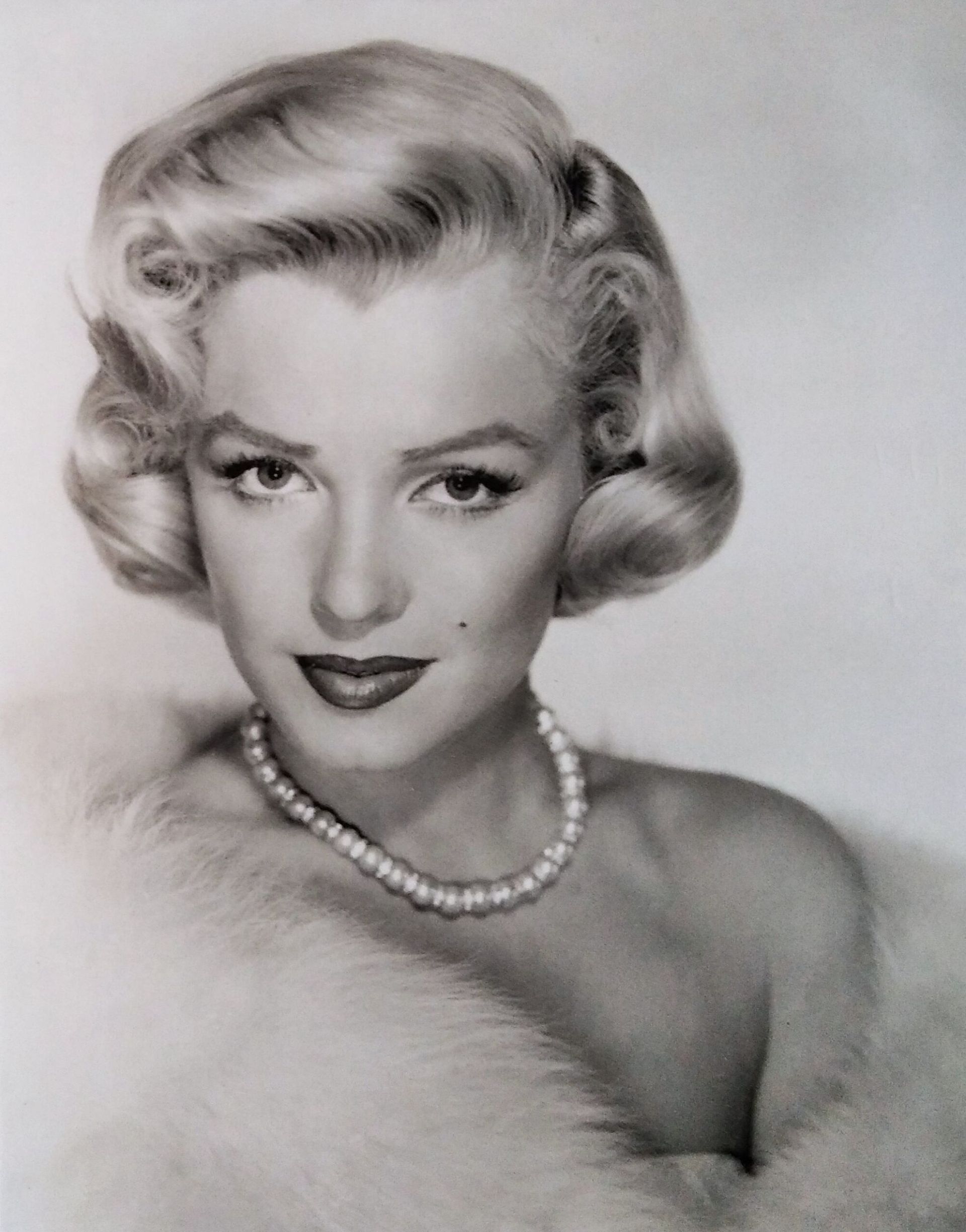 Marilyn Monroe na razglednicah