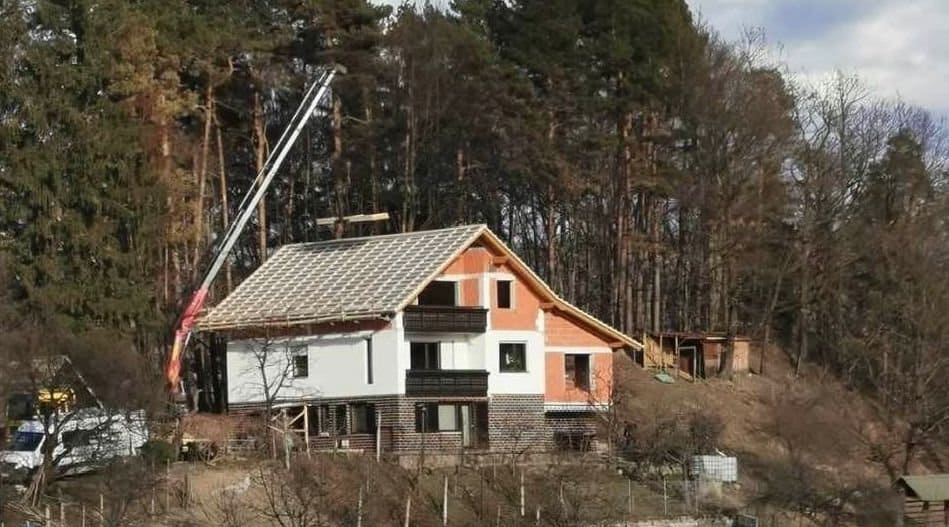 Velenjčani s svojo dobrodelnostjo omogočili družini streho nad glavo #foto