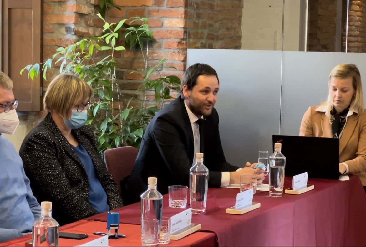 Državna politika nad lokalne skupnosti #kolumna