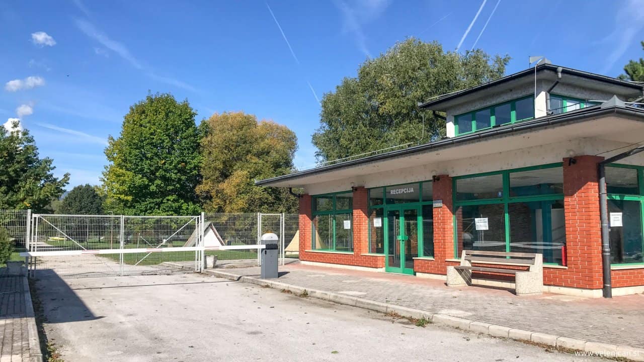 Kamp Jezero dobil novega lastnika