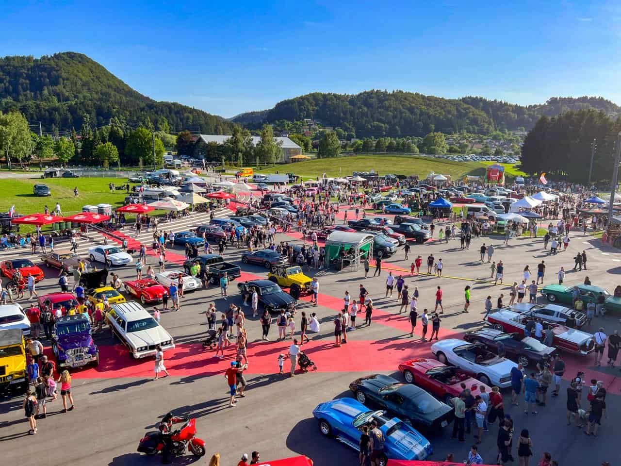 VIDEO: Največje srečanje ameriških vozil v Sloveniji prvič na Visti