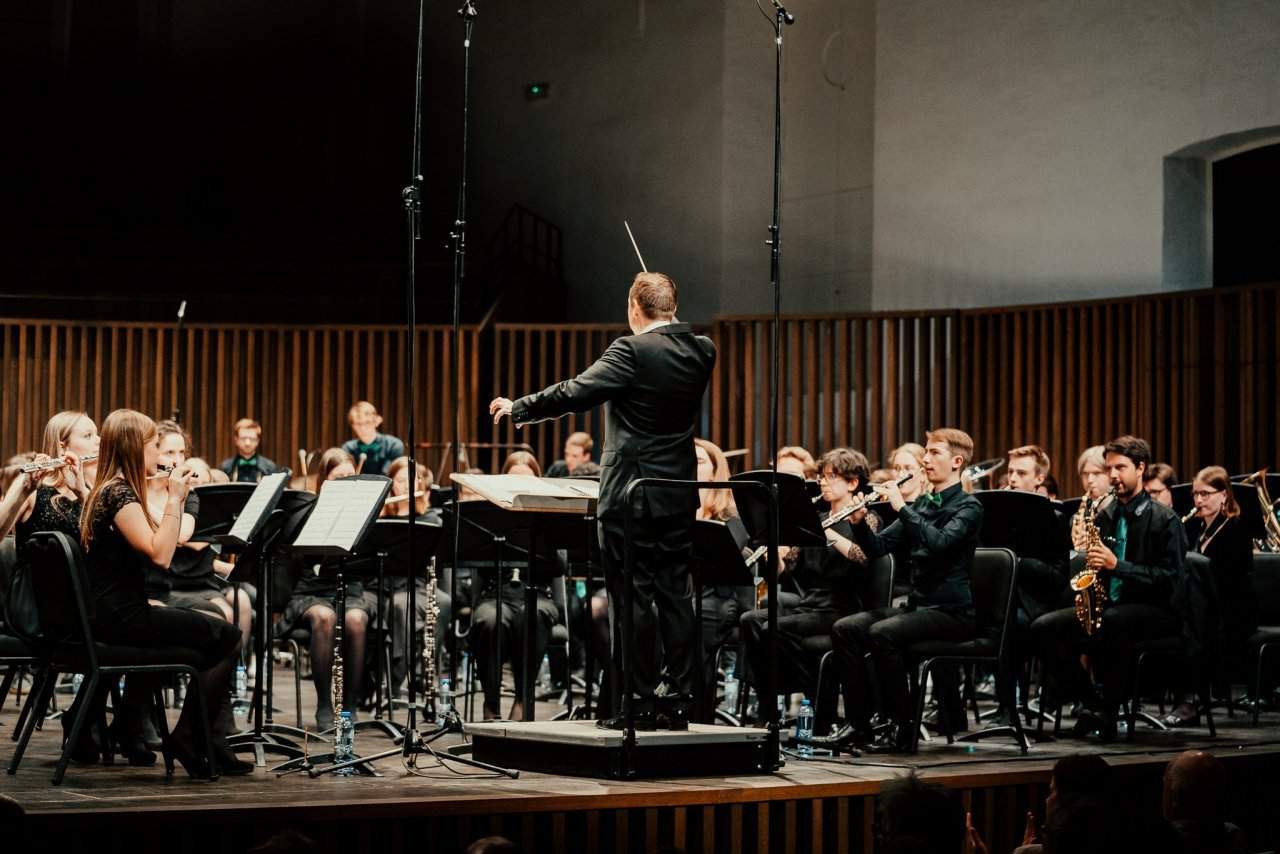 Poletni koncert na prenovljenem trgu v Starem Velenju