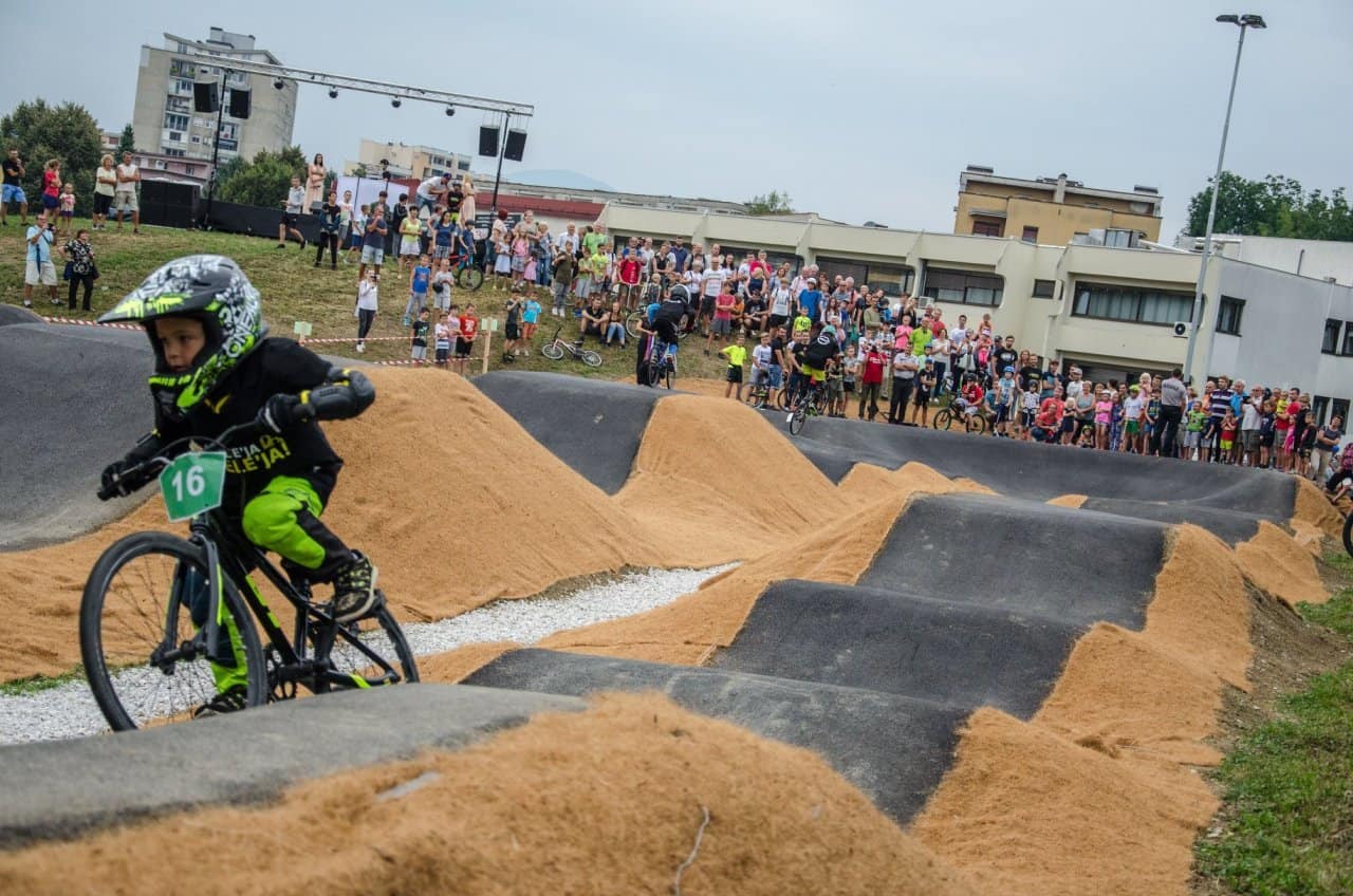 Pumptrack s slovenskimi deskarji tudi v Velenju