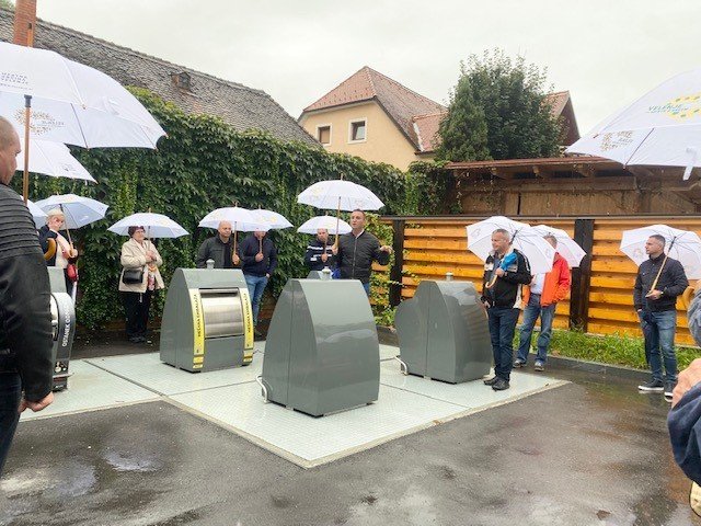 Predsednikom krajevnih skupnosti in mestnih četrti predstavili večje investicije in načrte