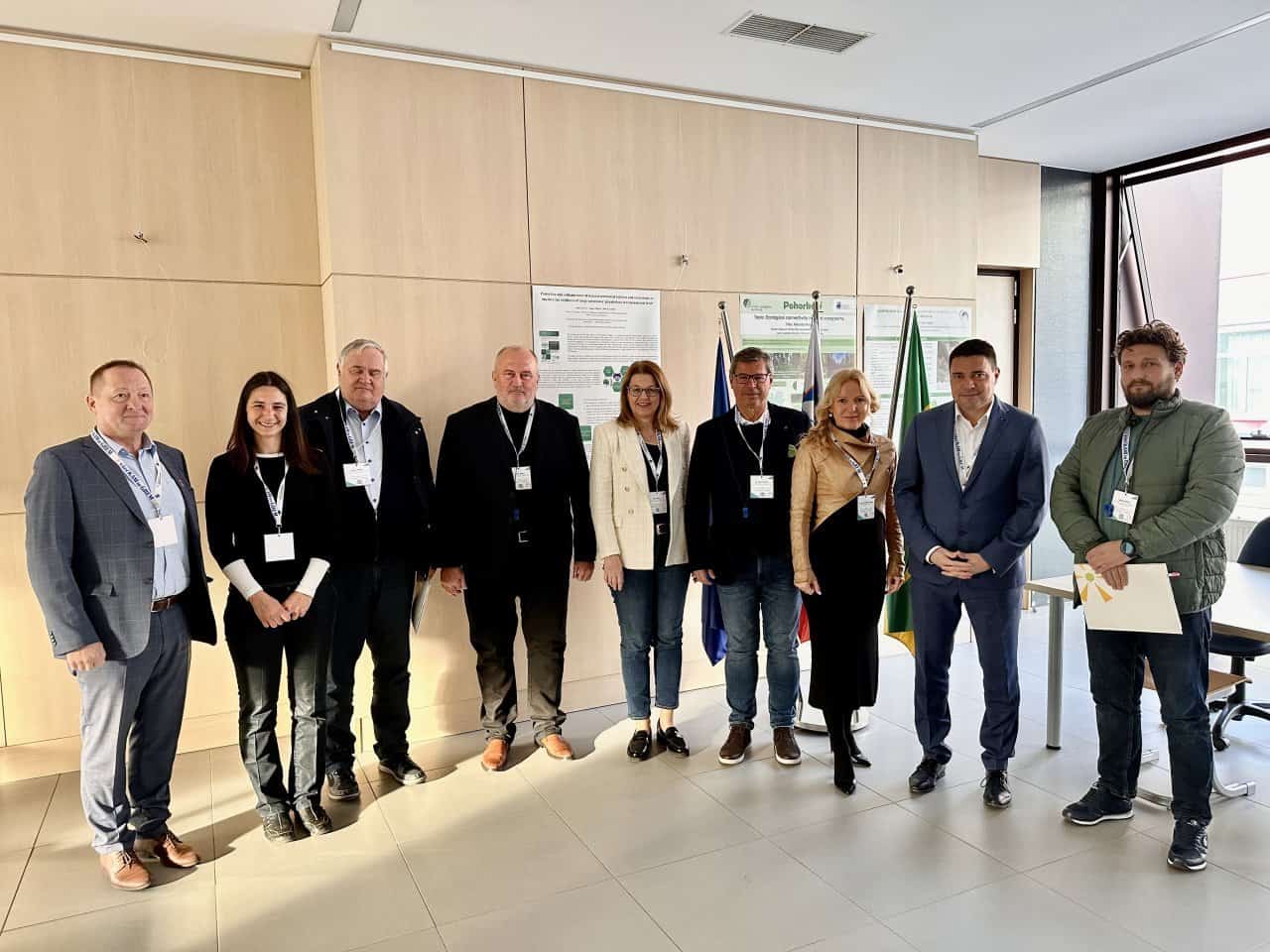 V Velenju potekala prva svetovna kavarna: "Ko bom županja-župan, bom..."