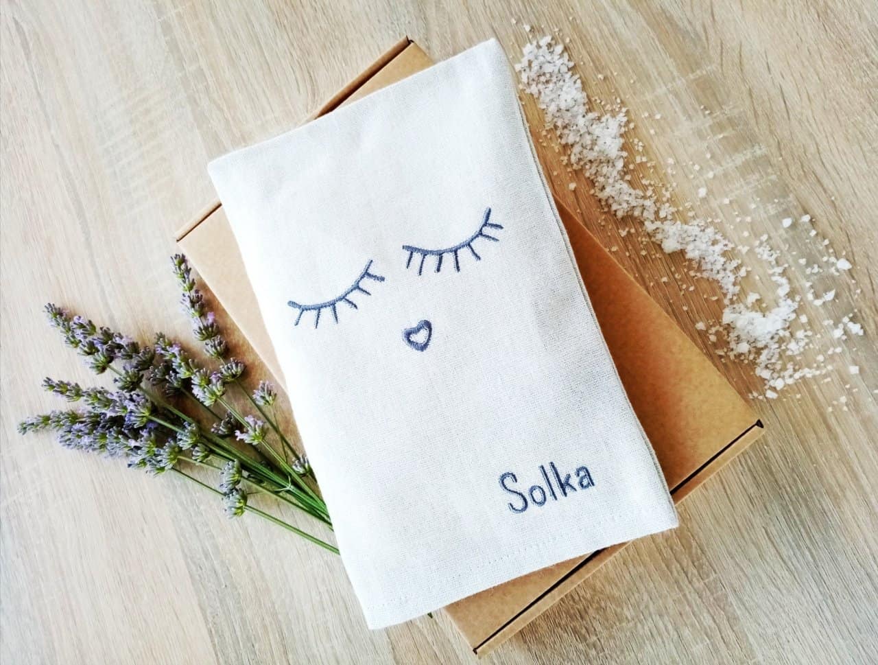 Velenjska ustvarjalka Katja Krk podarja dve grelni blazini Solka Plain #nagradnaigra