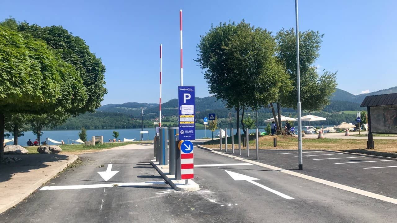Z majem plačljivo parkiranje na Velenjski plaži