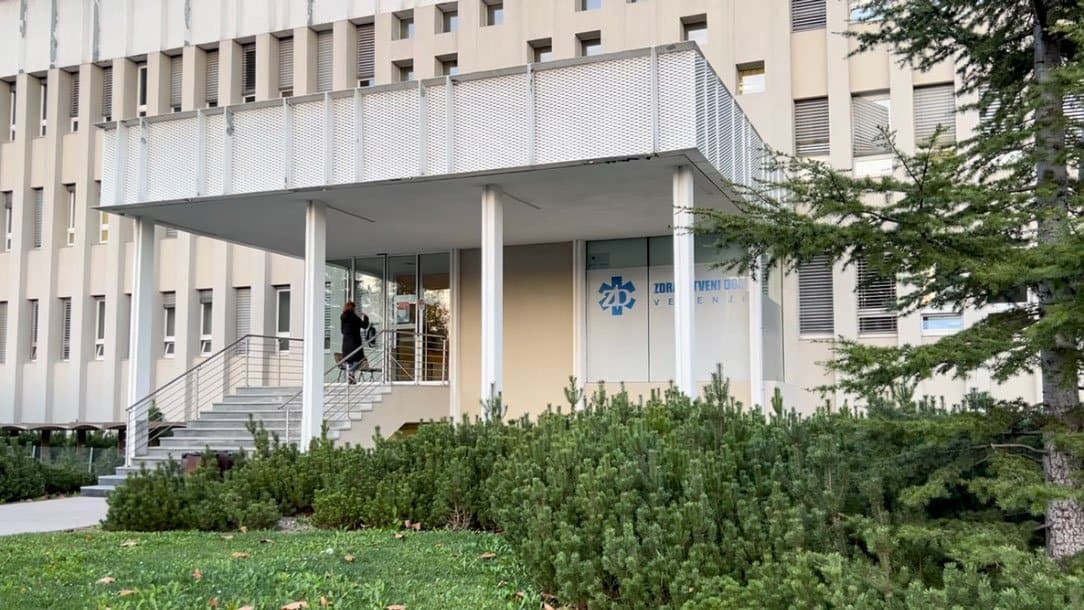 Konec avgusta začneta z delom v zdravstvenem domu 2 koncesionarja