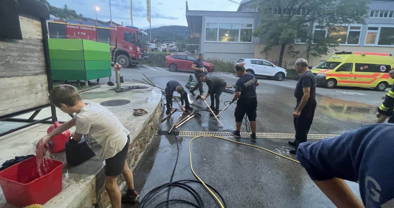 Pomagajmo prizadetim in poskrbimo tudi za svojo varnost