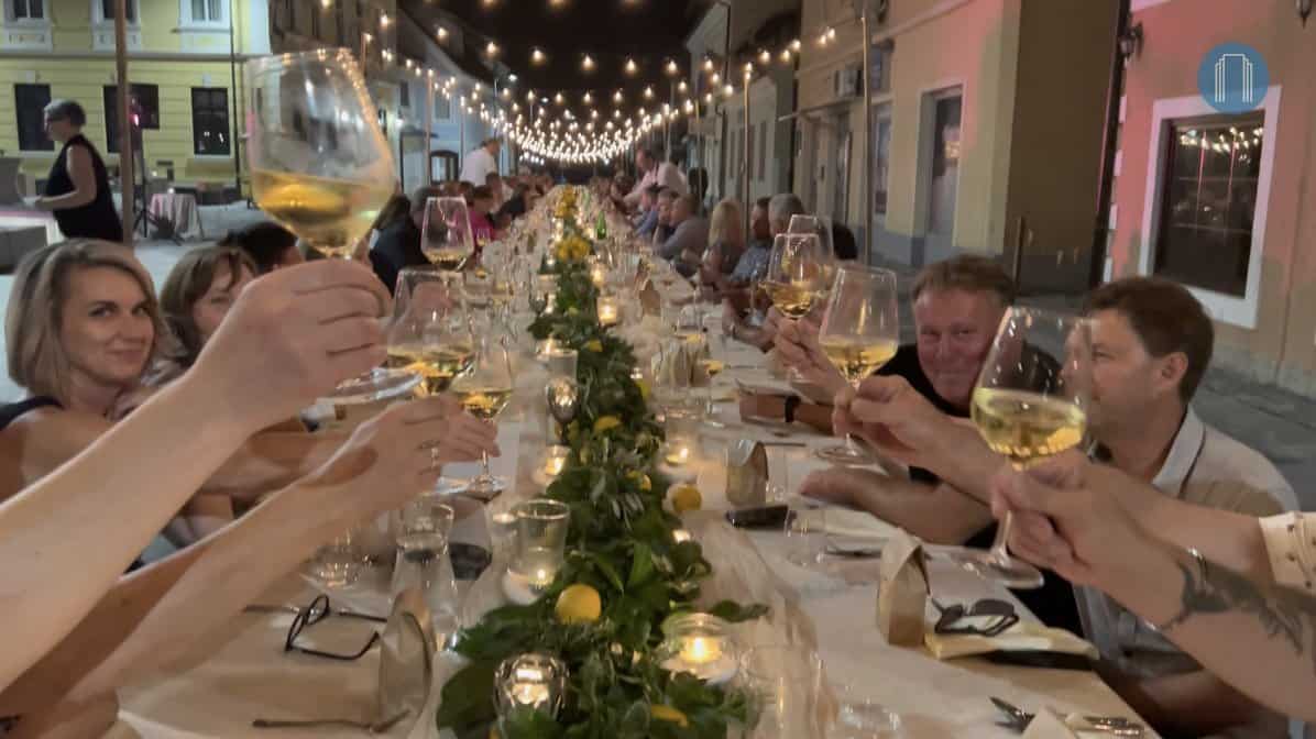 V Starem Velenju se je ponovila zgodba, na vilice navita #longtable