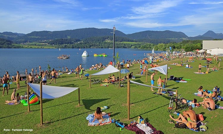 Velenjsko Jezero se je uvrstilo med 8 sanjskih naravnih kopališč