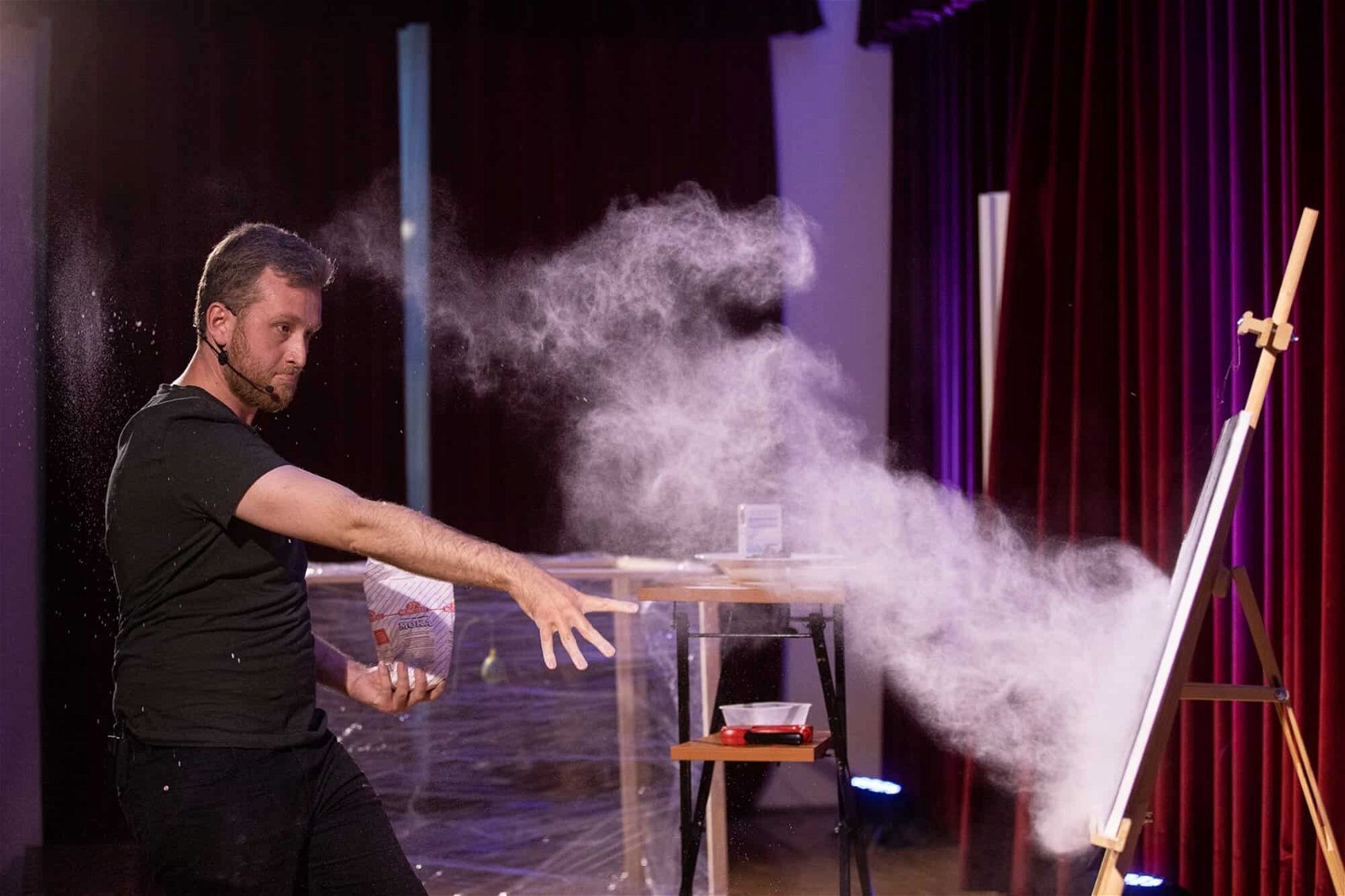 Komedija o artu, Miha Firšt