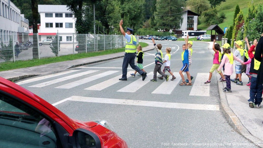 Po dveh mesecih se v promet vračajo otroci