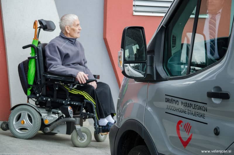 Prejeli plaketo gibanja Še vedno vozim – vendar ne hodim