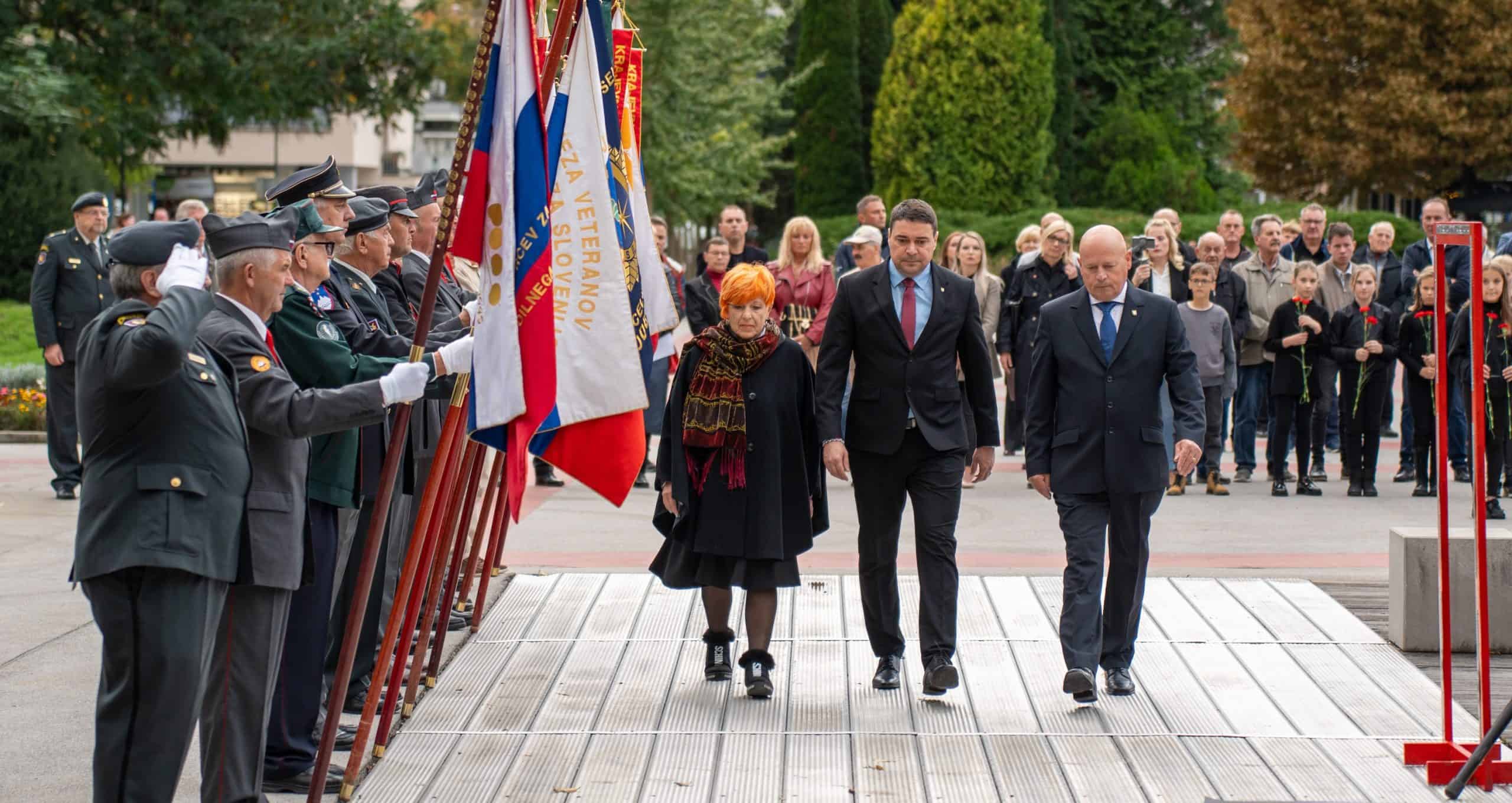 V počastitev Dneva reformacije in Dneva spomina na mrtve v Velenju pripravili dve slovesnosti #video #foto