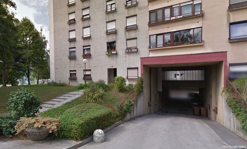 Višje sodišče odločilo, da garaže in parkirna mesta ostajajo v lasti občine