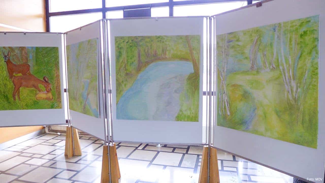 V avli mestne hiše razstavlja Tatjana Novinšek