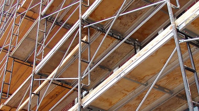 Do konca leta bodo energetsko sanirali kar tri stanovanjske objekte