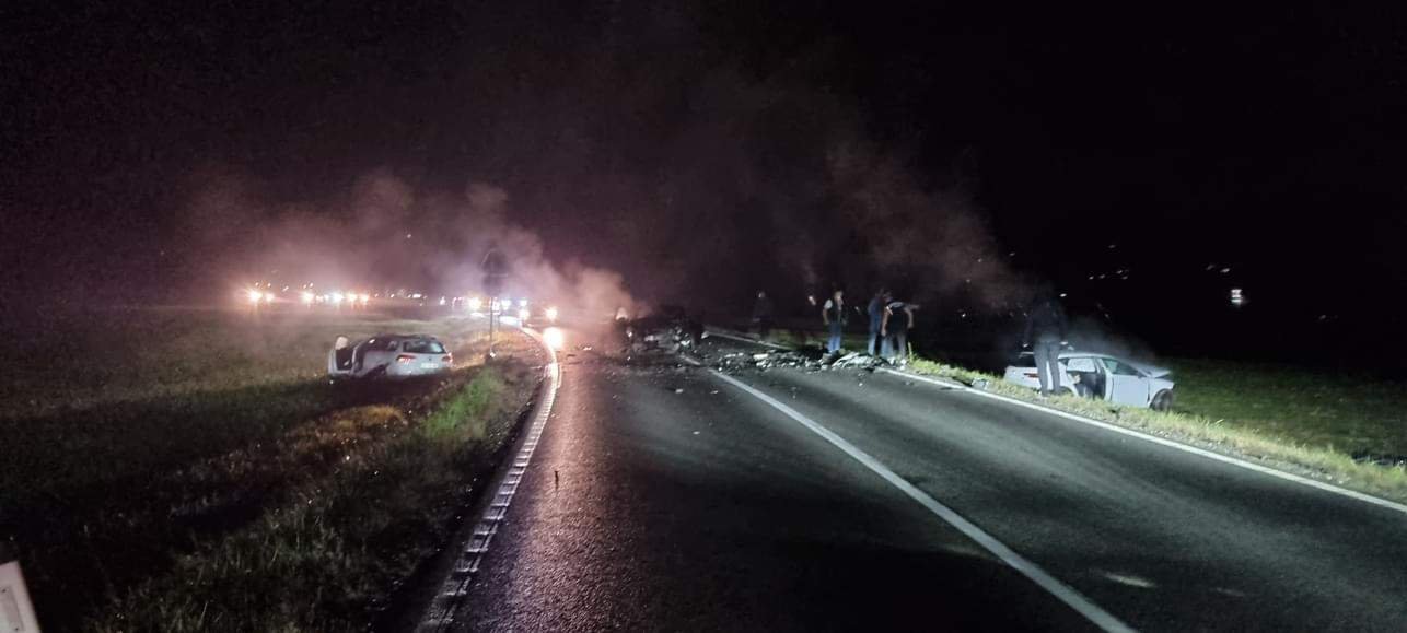 V prometni nesreči v Veliki Pirešici ena oseba umrla, štiri poškodovane