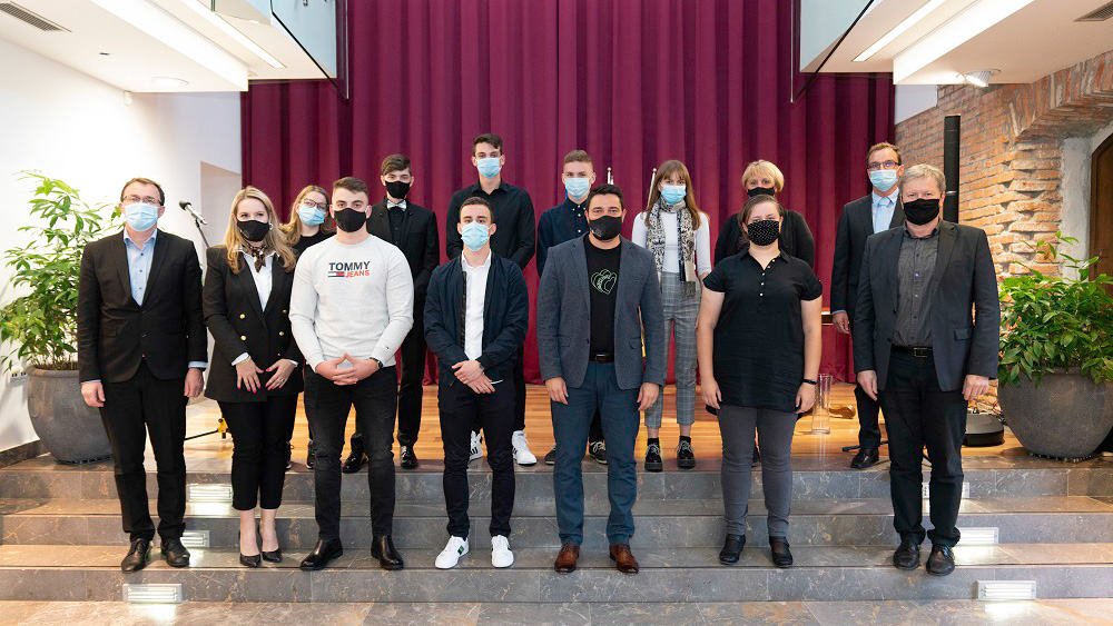 V Vili Bianci sprejeli velenjske zlate maturante