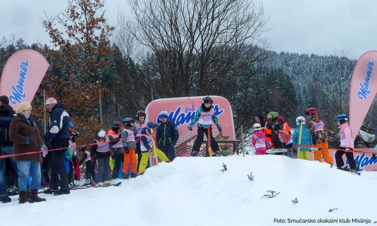 Šolsko področno prvenstvo v smučarskih skokih