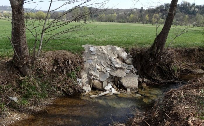 Urediti bo potrebno zemljišča ob vodotokih
