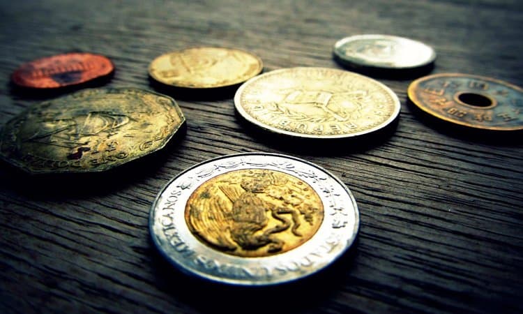 DANES: Numifil - sejem numizmatike in filatelije
