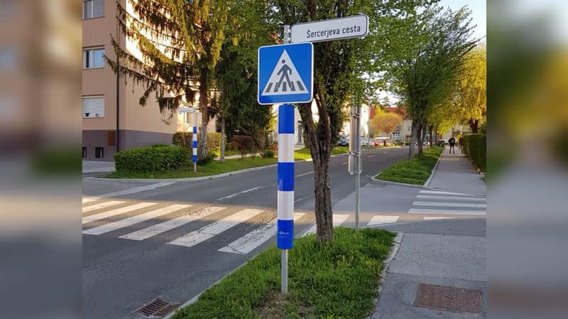 Dodatni odsevniki za še boljšo vidljivost prehodov za pešce