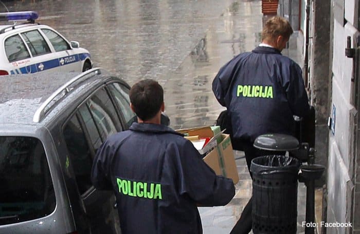 Kriminalisti izvedli hišne preiskave zaradi oškodovanja delničarjev