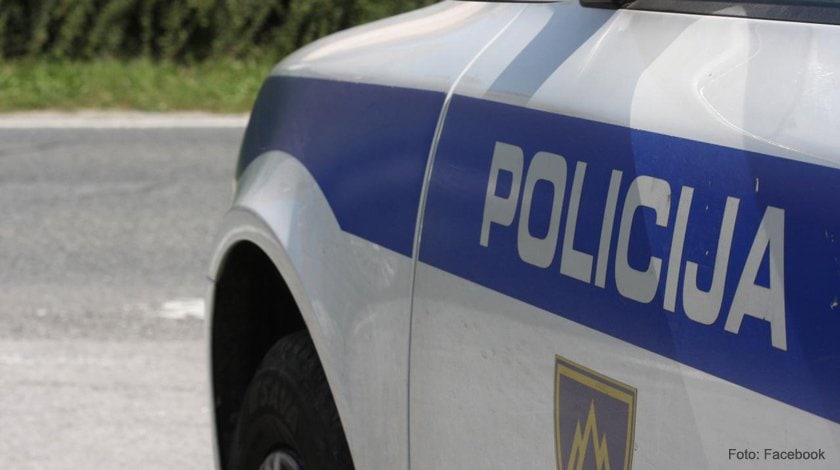 V sinočnji prometni nesreči umrla 32-letna voznica osebnega vozila