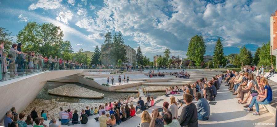 Tudi letos vabijo v amfiteater na kulturne večere