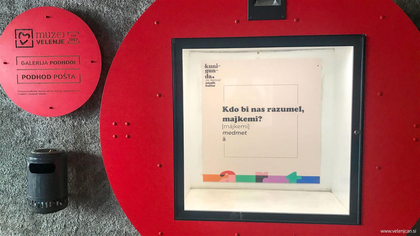 Razstava "Kdo bi nas razumel, majkemi?"