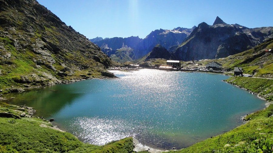 Predavanje: S kolesom med Bukarešto in Ženevskim jezerom